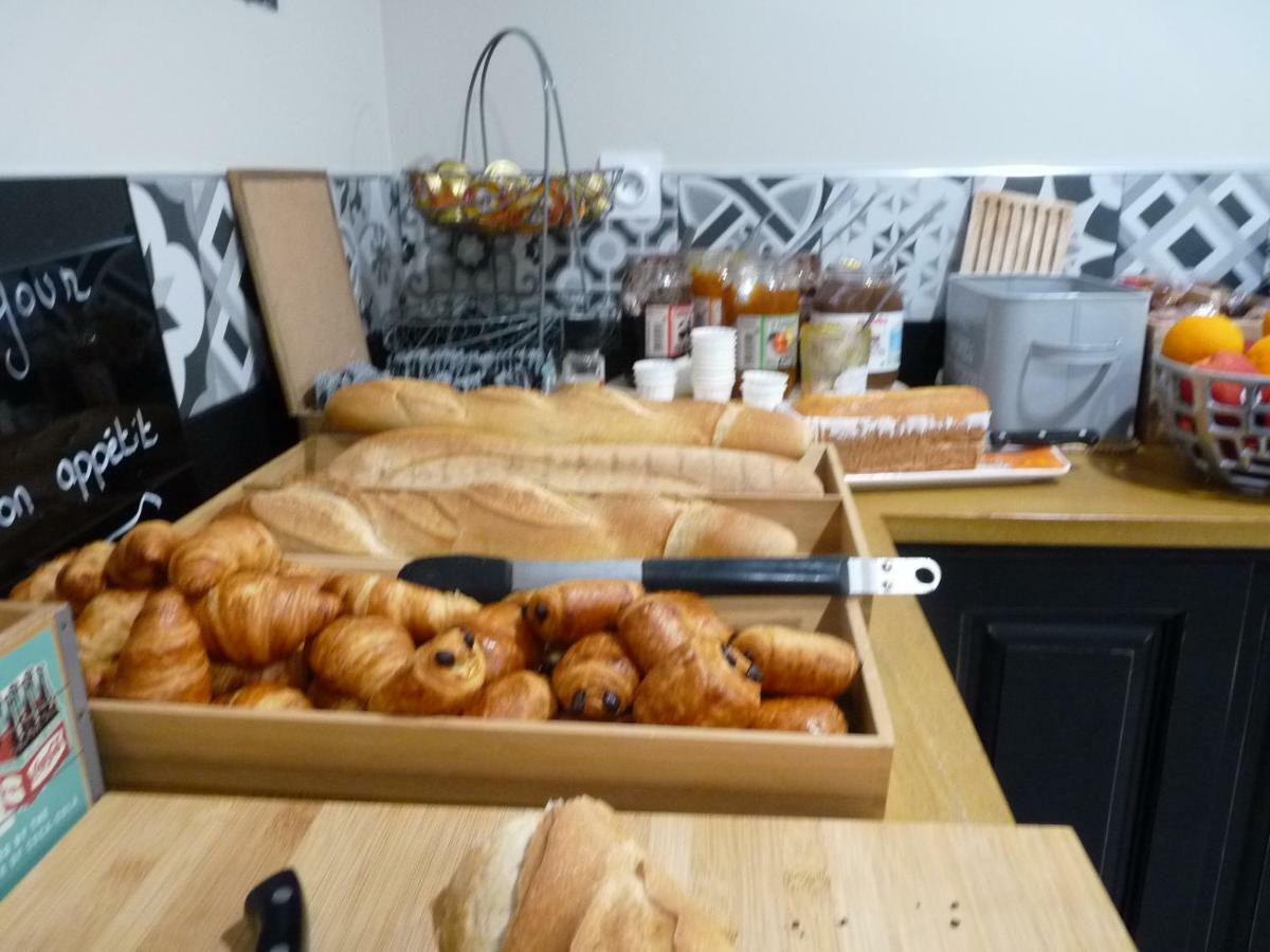 L'Horloge Gourmande 호텔 Donzère 외부 사진
